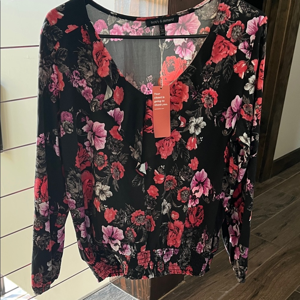 Floral V-Neck Blouse - Black and Red